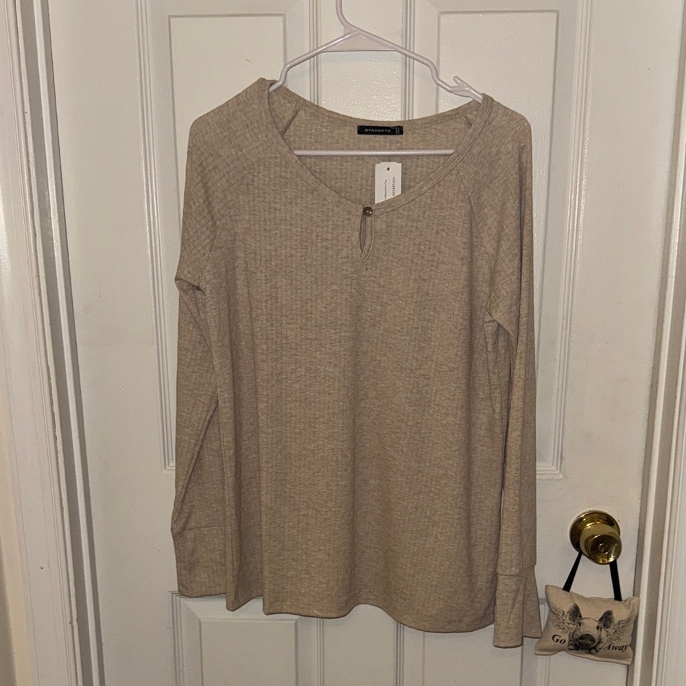 Staccato cream Long Sleeve Top